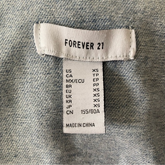 Forever 21 Cropped Denim Jacket - Picture 6 of 7